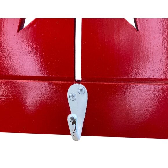 Red Star Cutout Wall Mounted Hook Rack With 3 Metal Hooks - Picture 5 of 10